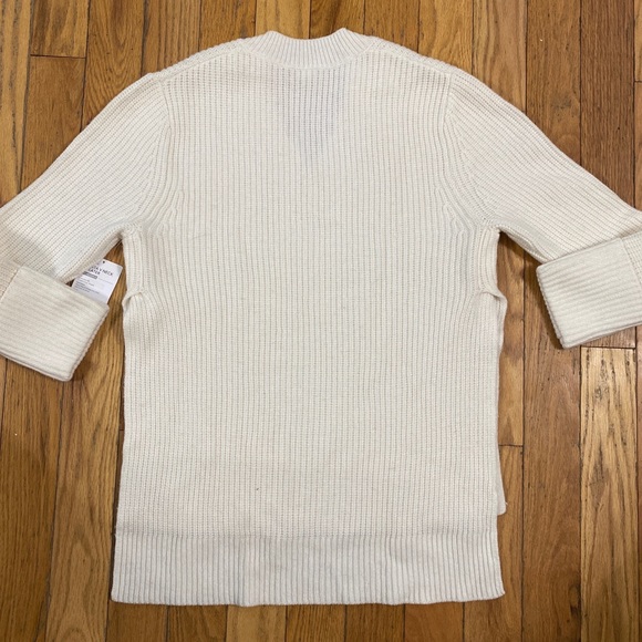 NWT Athleta Shasta V-Neck Sweater in Dove Size S - Picture 8 of 8